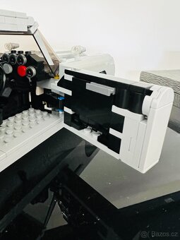 Prodám Lego Creator 10262 Bondův Aston Martin DB5 - 7