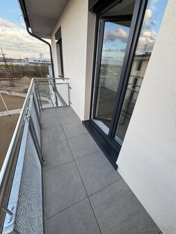 Pronájem novostavba bytu 2+kk 45m² + terasa 66m² + balkon - 7