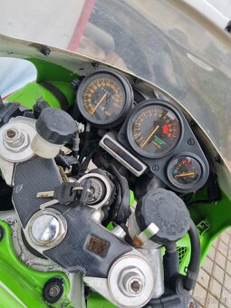 Kawasaki ZXR 750 - 7