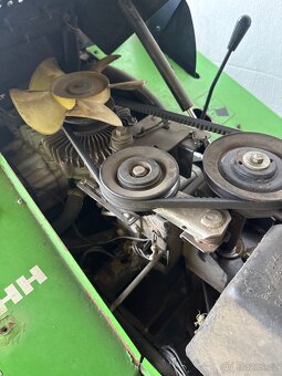 Prodám zahradní traktor Etesia H E100 - 7