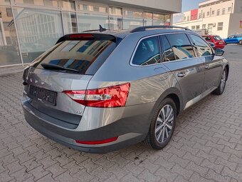 Škoda Superb iV Combi 1.4TSI 160kW DSG - záruka Autodraft - - 7