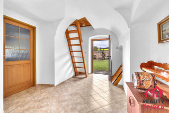 Prodej rodinného domu, pozemek 9.722 m2, obec Ludvíkov, okre - 7