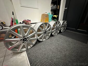 Alu kola Mercedes r19 - 7