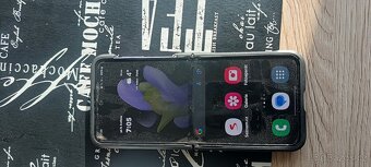 Samsung Z flip 4 - 7