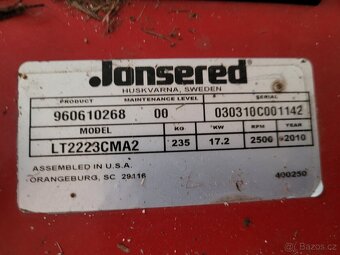 Zahradní traktor Jonsered LT2223CMA2 - 7