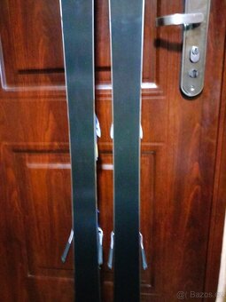 Prodám nové sjezdové lyže boycott Carving.148cm. - 7
