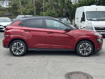 Hyundai Kona 64kWh POWER CZECH EDITION (2023) - 7