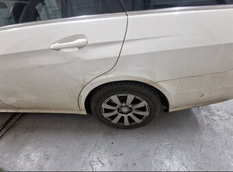 Prodám Mercedes e 212 2016 2.2 Dizel - 7