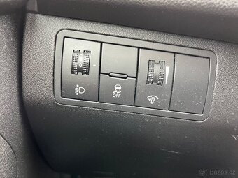Kia Venga 1.6 CVvT 92 KW r.v.2012 Automat pouze 63Tkm - 7