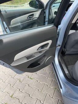 Cruze 1,6 - 7
