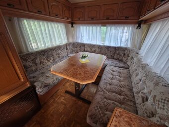 Obytný přívěs - karavan LMC - 7
