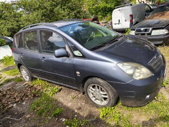 TOYOTA COROLA VERSO D4D - 7