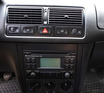 Golf IV, 1.9Tdi, 85kW, r.v:2000 - 7