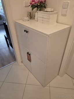 Nábytek Ikea - 7