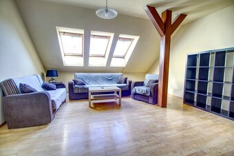 Byt 3+1, 92 m2/balkon, Hradec Králové – centrum. - 7