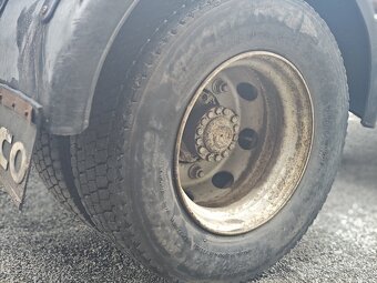 Hákový nosič kontejnerů AVIA - 7