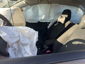 Prodám Mitsubishi Lancer 2011, 1.5i – auto po dopravní - 7