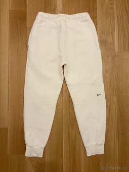 NIKE dámske tepláky - nové - 7