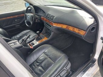 BMW 535i V8 Manuál - 7