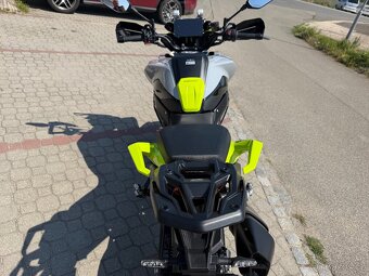 Benelli 902 Stradale - 7