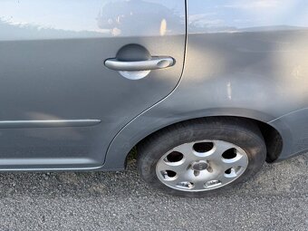 Prodám VW touran 1,9 tdi rv. 2006 - 7