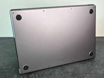 MacBook Pro 16'' 2023 / M2 Max / 32GB / 1TB SSD - 7