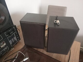 Gramofon,2 magnetaky a 2 repráky. - 7