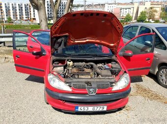Prodam Peugeot 206 1.4 benzín - 7