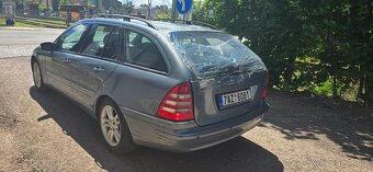 Mercedes -Benz C220 CDI 2.2 105kw rok-2004 - 7