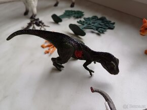 Dětské hračky, zvířátka. - 7