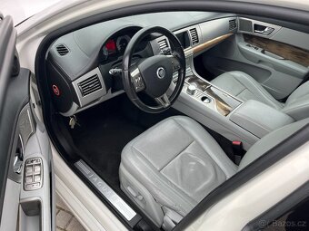 Jaguar XF S 3.0 TDV6 202 kW - 7