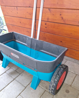 Gardena 800 Comfort sypací vozík - 7