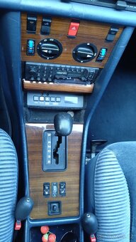 Mercedes 280SE w126 - 7