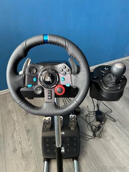 Herní set na řízení Logitech - komplet - 7