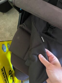 Thule Urban glide 2 sporťák + korba + doplňky - 7