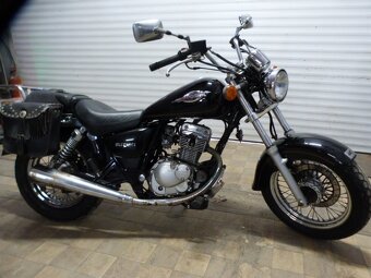 suzuki gz 125 Marauder - 7
