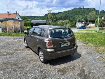 Toyota Corolla Verso - 7