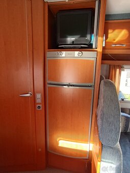 Obytný automobil LMC Liberty 7405 Alkovna - 7