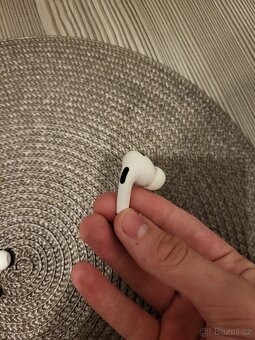 🎧 Apple AirPods Pro 2 – originál, velmi dobrý stav - 7