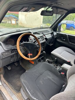 MITSUBIHI PAJERO 2.5 TD - 7