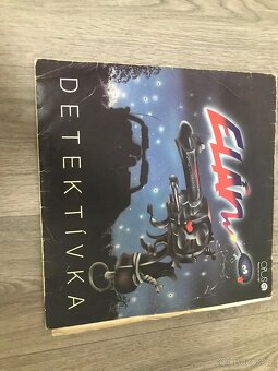 Celkem prodám za 2000 korun - 7