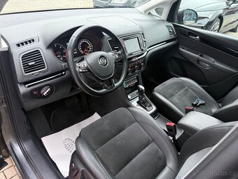VW SHARAN 2.0 TDi DSG 4x4 LED KAMERA PANORAMA WEBASTO TAŽNÉ - 7