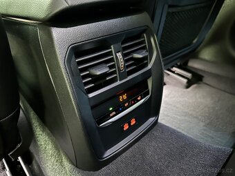 BMW 330D 210kW M-PAKET 4x4 LASER H/K ACC HUD CZ DPH TAŽNÉ - 7
