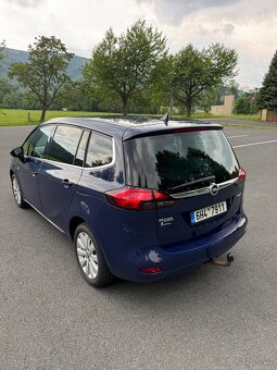 Opel Zafira 1.4T r.v 12/2105 LPG , 7 míst , tažné , - 7