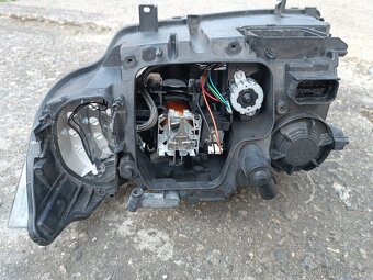 BMW E90, E91 světlo PP bixenon 72025849 - 7