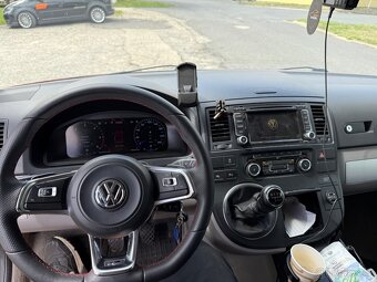 VW Multivan T5.1 2.0TDi 103 kw - 7