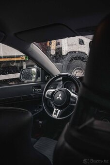 Mitsubishi Lancer Evo X - 7