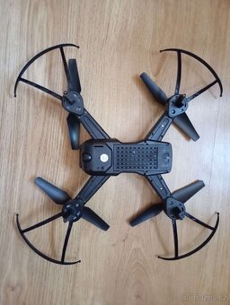 dron swift s kamerou od firmy vanguard drone - 7