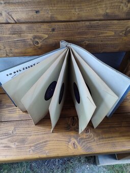 Staré vinylové desky v kompletech cca 5ks v serii - 7