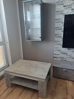 Obývací stěna a konferenční stůl - 7